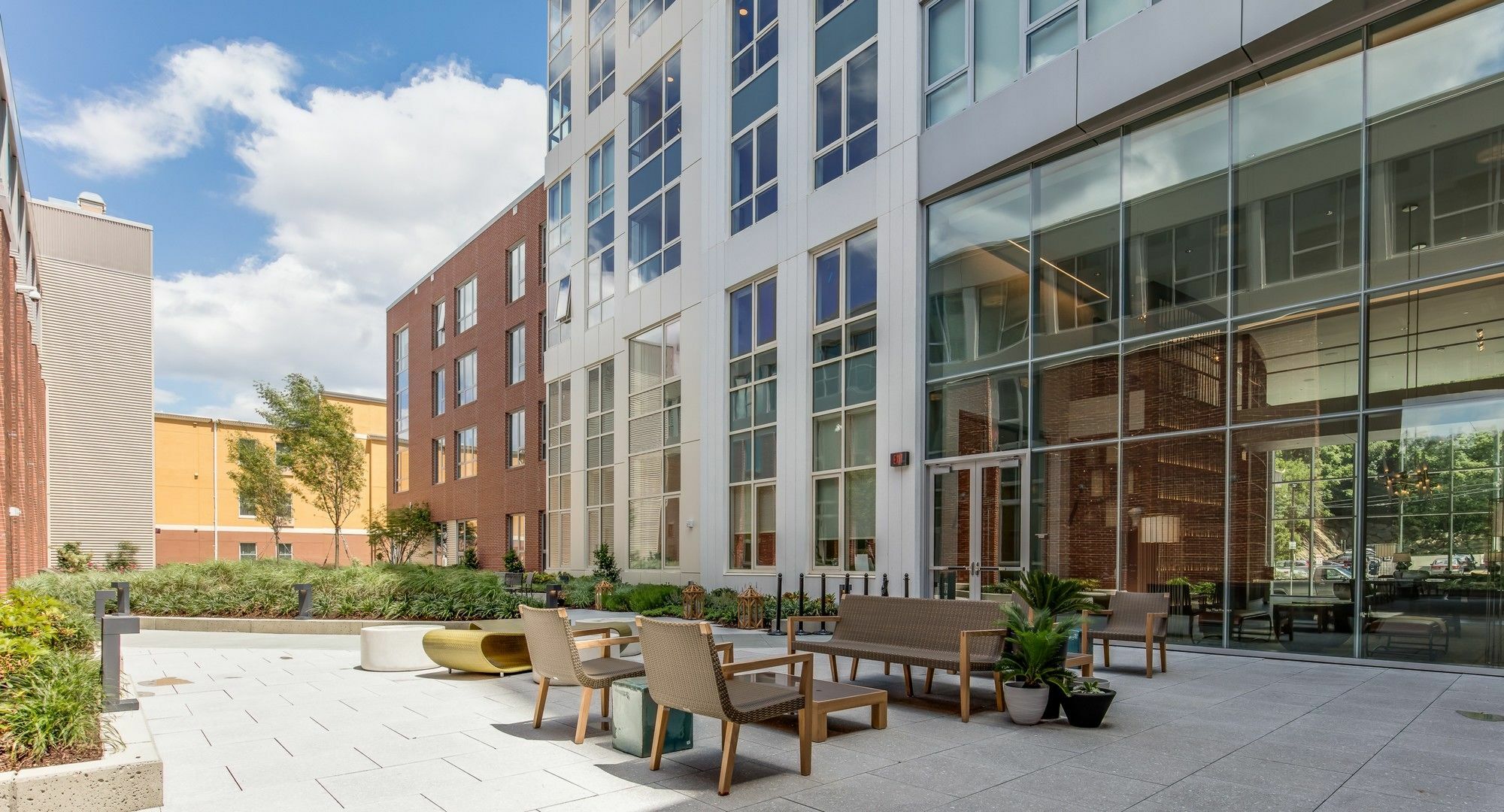 Global Luxury Suites Longwood Medical ブルックライン エクステリア 写真