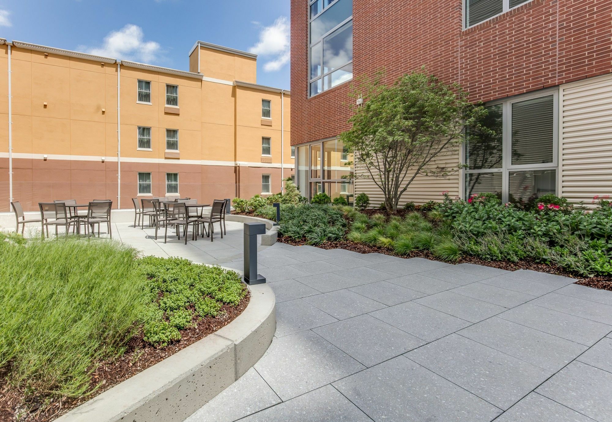 Global Luxury Suites Longwood Medical ブルックライン エクステリア 写真